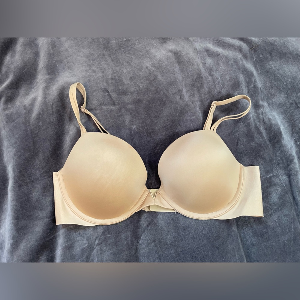 Victoria’s Secret Live Cloud Push-Up Plunge Bra